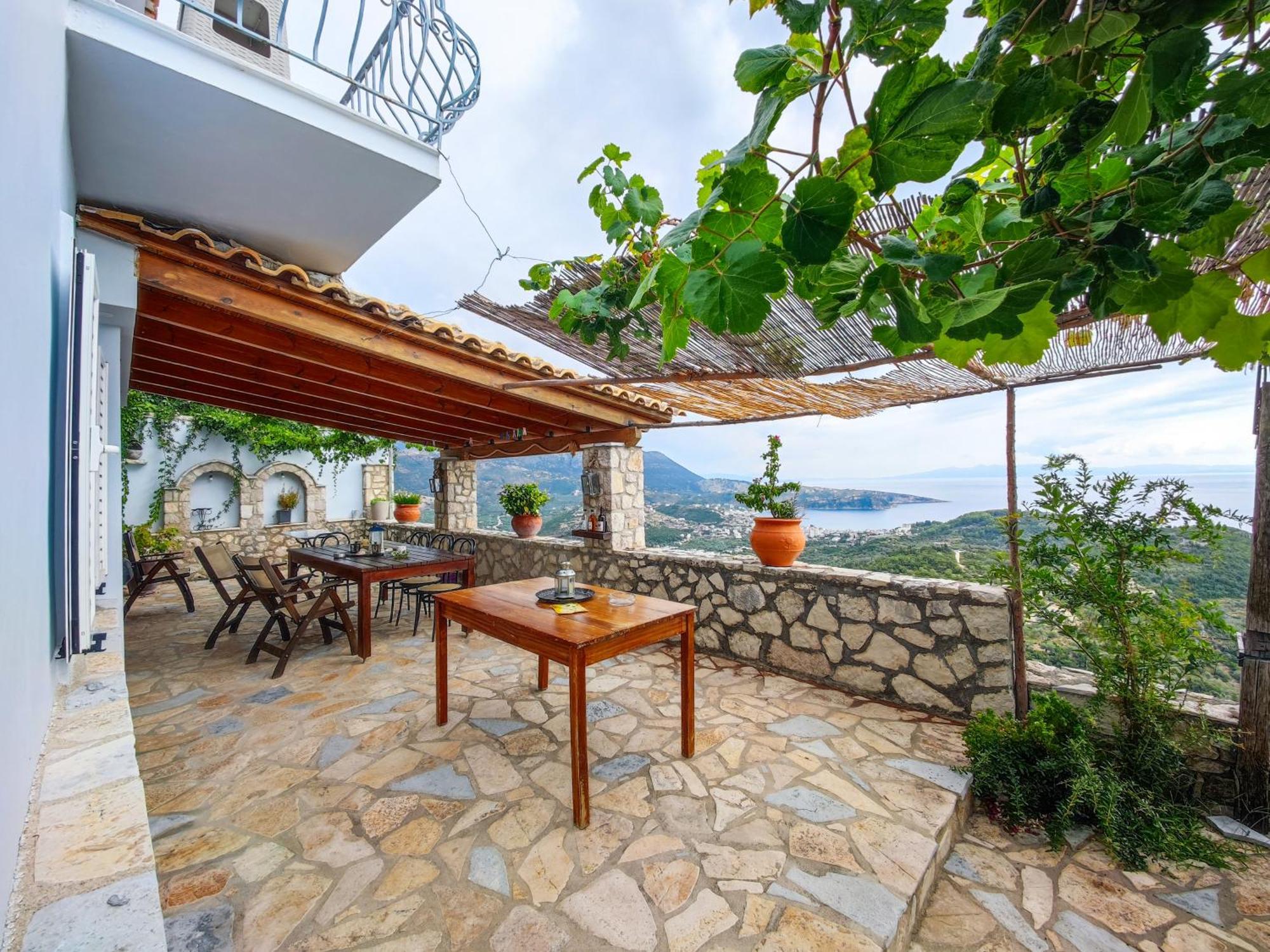 Castle Of Himara Apartment Bagian luar foto